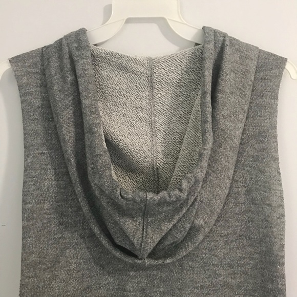 SLEEVELESS HOODIE - Picture 6 of 6